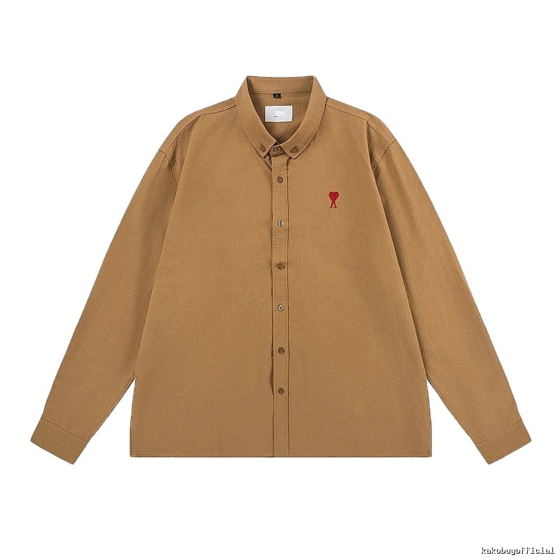 AMI's loving and simple khaki shirt
