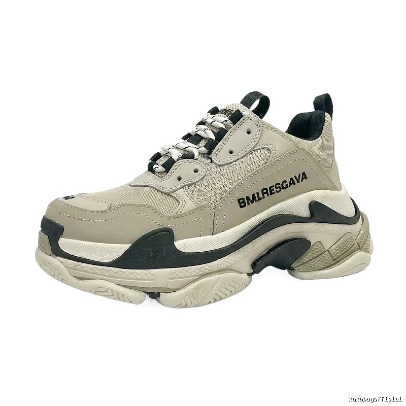 Balenciaga dad-style grey sports shoes