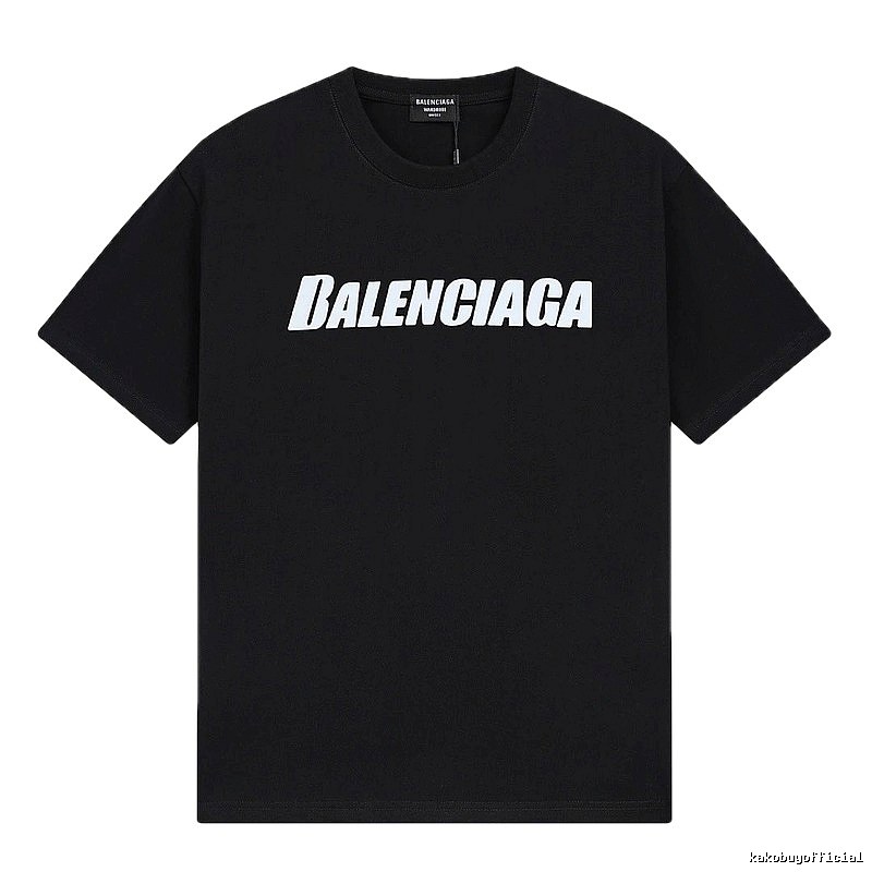 Balenciaga minimalist style black T-shirt