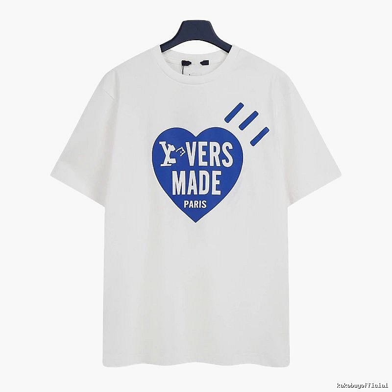 Louis Vuitton Trendy Style White T-shirt with Heart Print