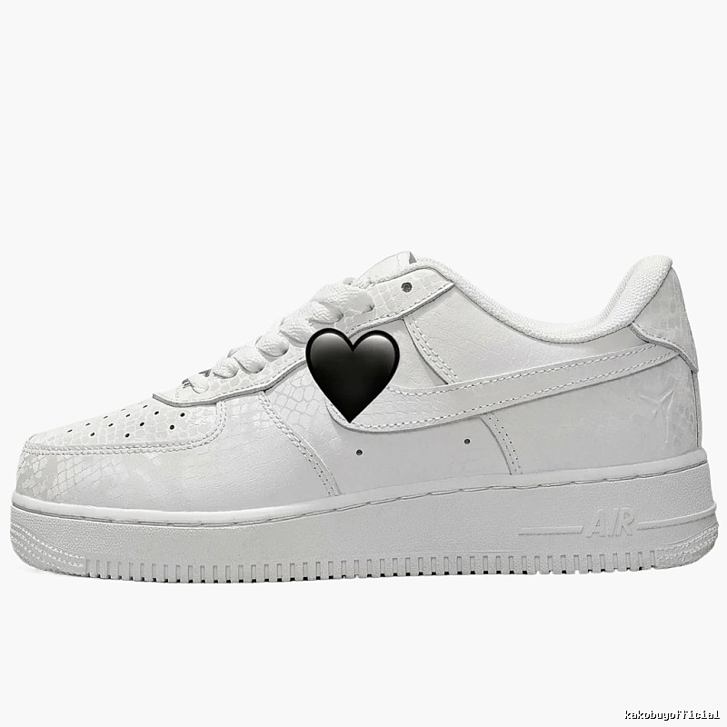 Nike Air Force 1 simple white sneakers