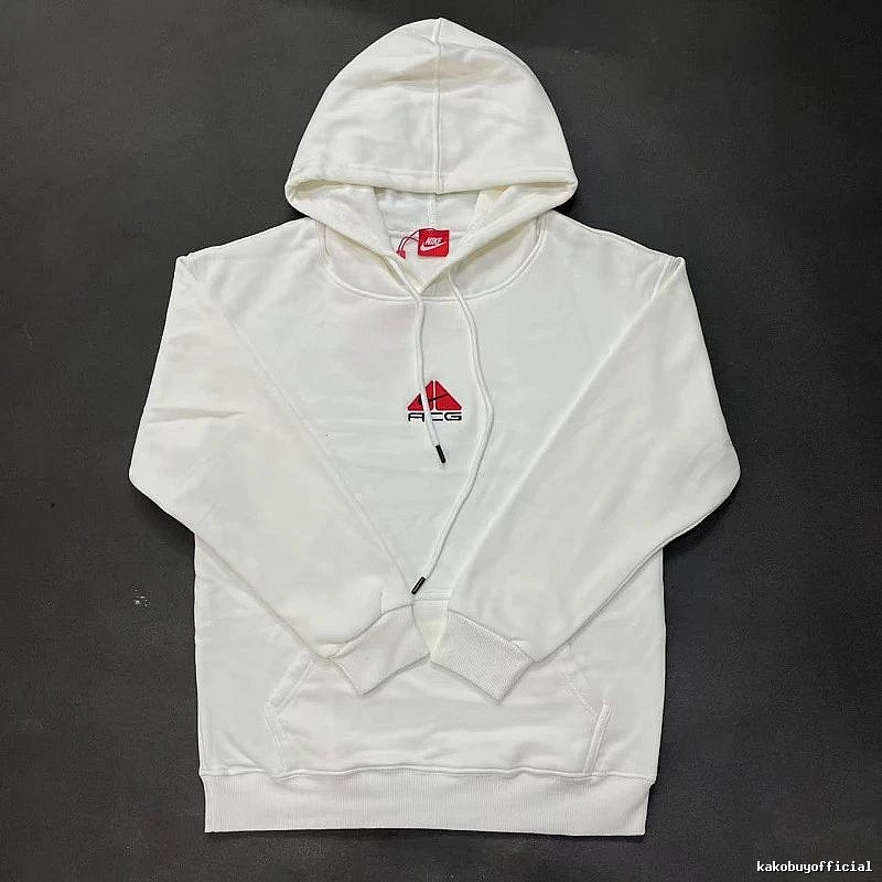 Nike White Zip Hoodie City Outfit Swoosh