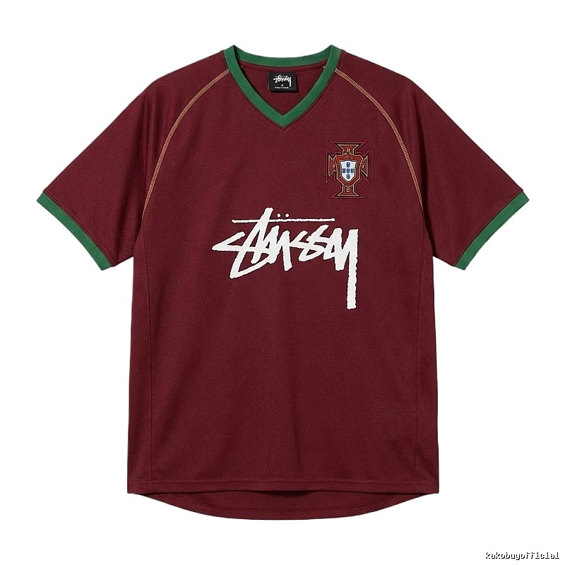 Stussy retro-style burgundy T-shirt