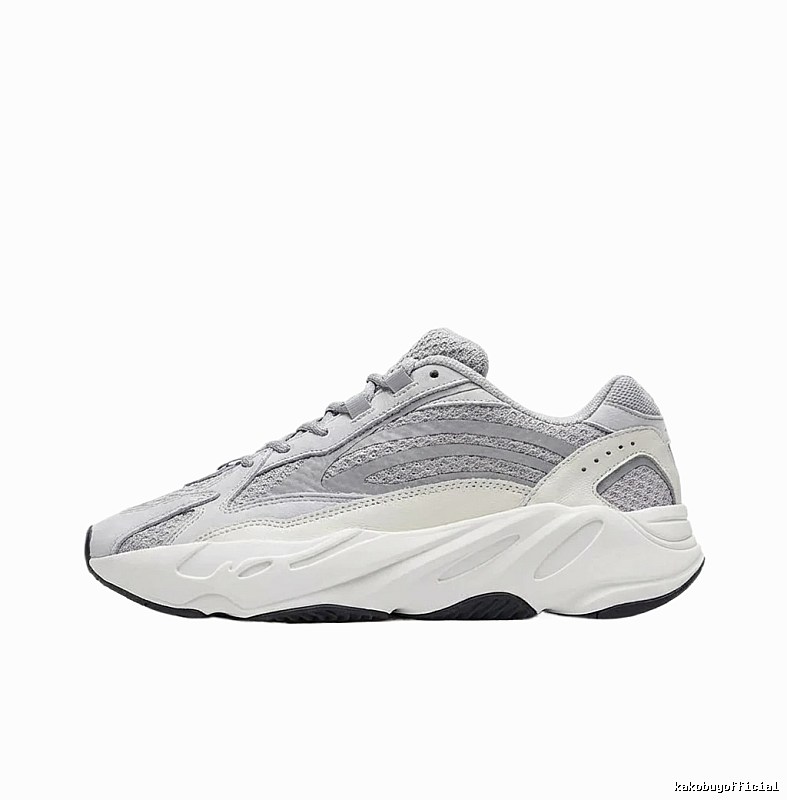 Yeezy retro gray and white sports shoes